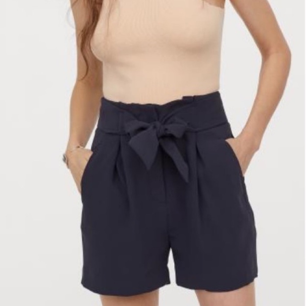 H&M Navy Paper Bag Waist Shorts, size 8